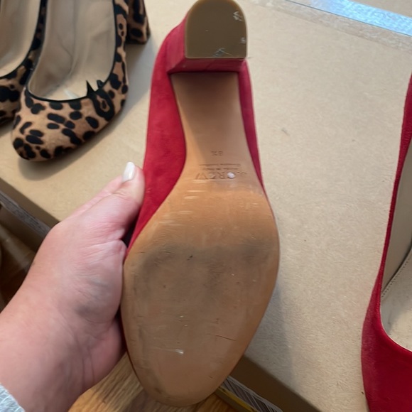 Jcrew round toe red suede pump 8.5 - Picture 4 of 4